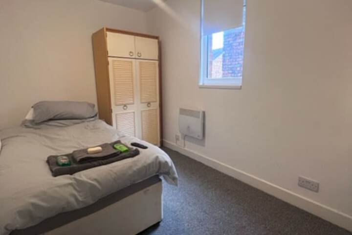 Room 25 of 41