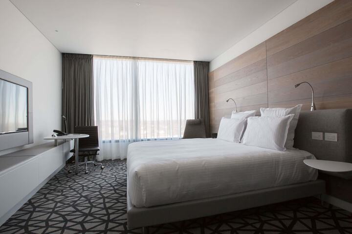 Room 44 of 98