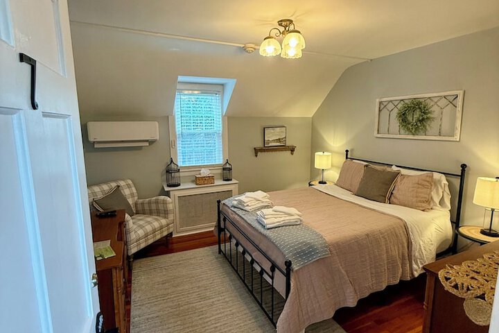 Room 15 of 65