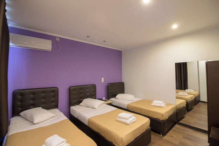 Room 19 of 32