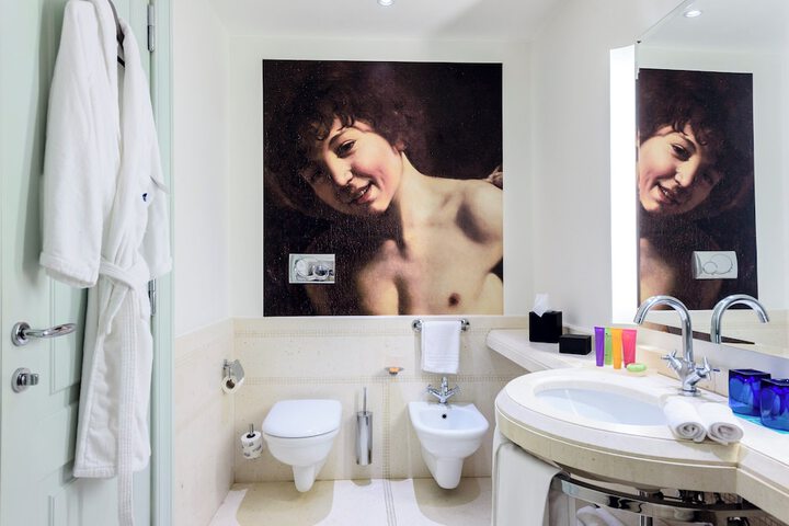 Room 40 of 134