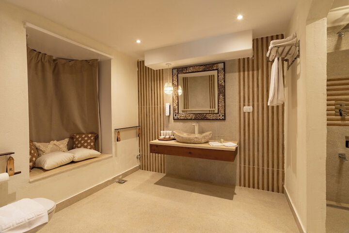 Room 15 of 22
