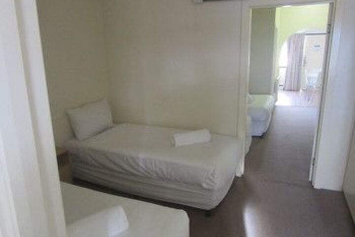 Room 46 of 89