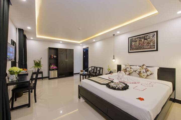 Room 38 of 143
