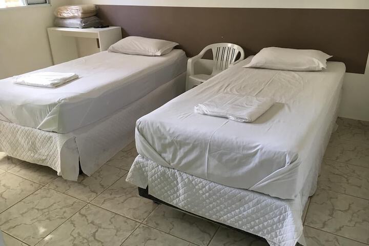 Room 4 of 44