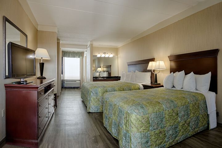 Room 5 of 17