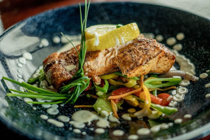 Dining 40 of 56