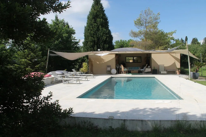 Pool 13 of 16