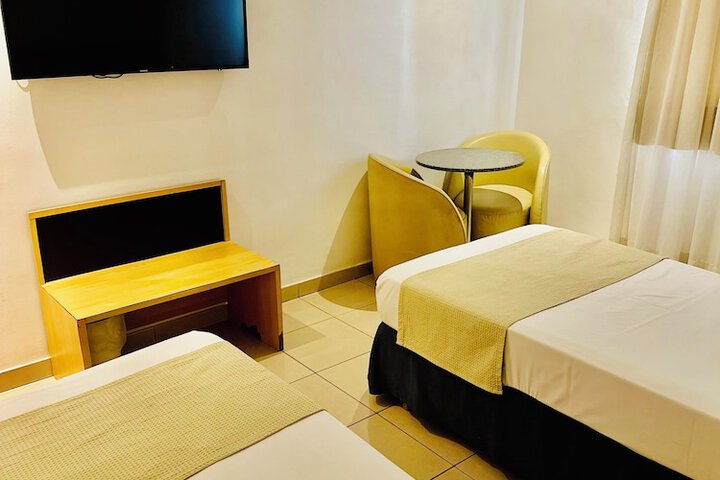 Room 20 of 43