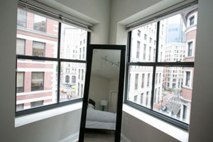 Room 10 of 17
