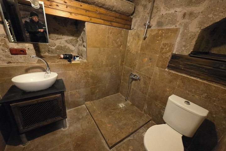 Room 423 of 578
