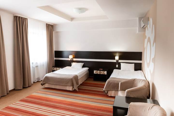 Room 16 of 72