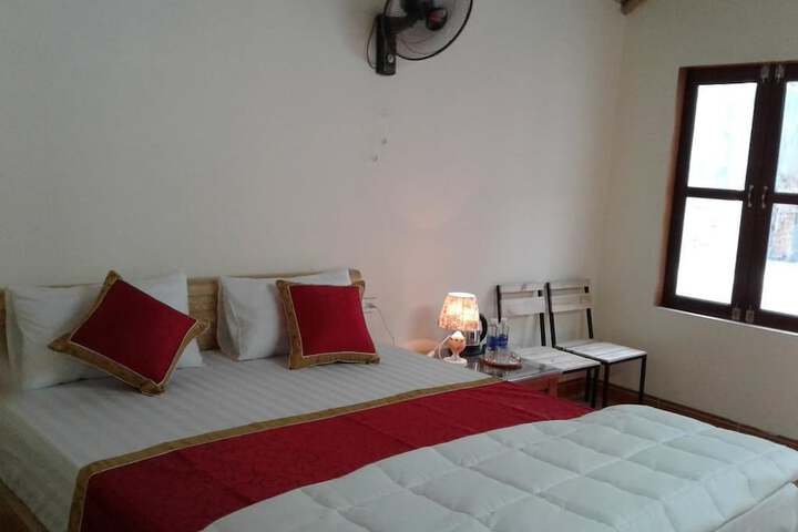 Room 12 of 22