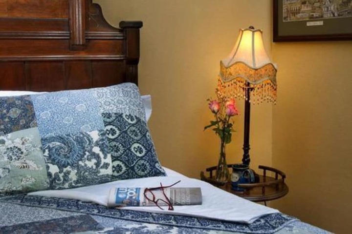 Room 10 of 62