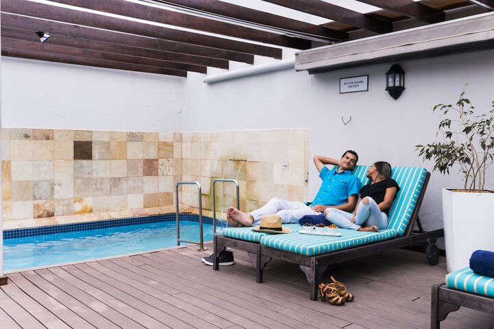Hotel Pool