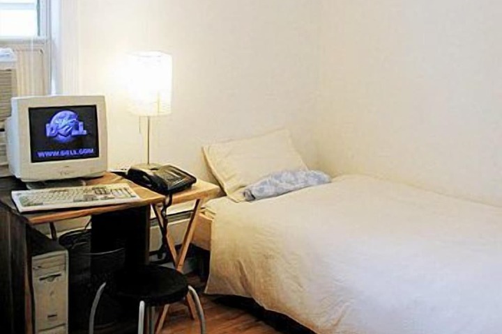 Room 5 of 15