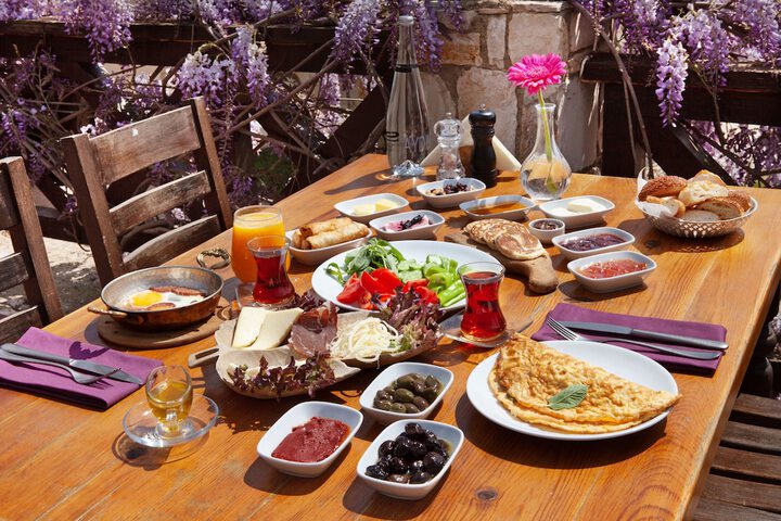 Breakfast/Coffee Service 84 of 123