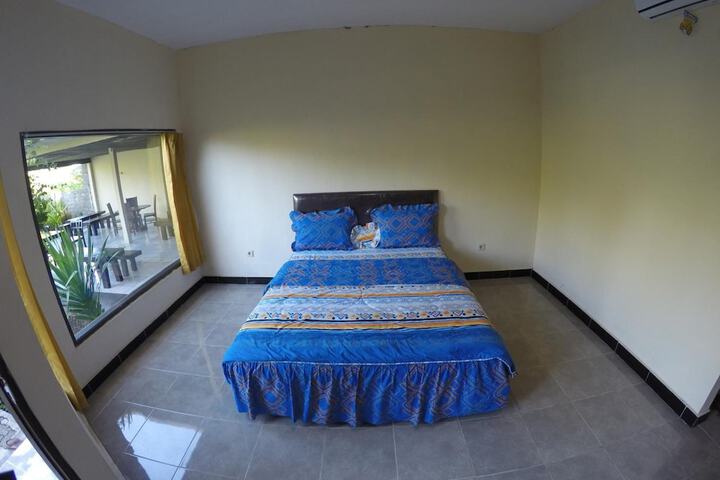 Room 14 of 48