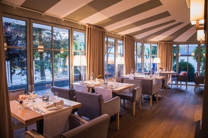 Dining Photos