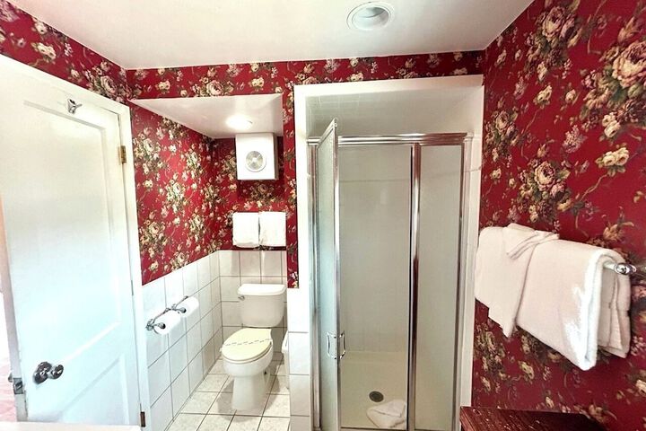 Room 148 of 179