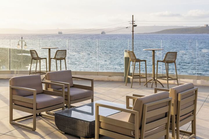 Terrace/Patio 74 of 82