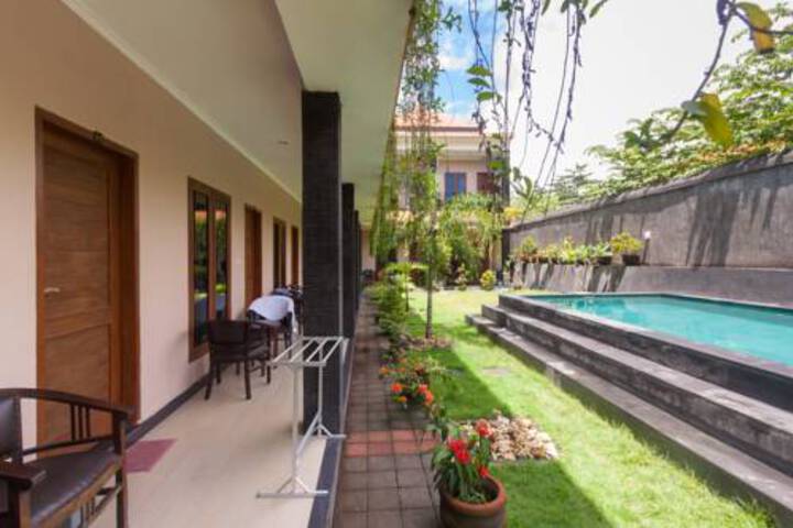 ZEN Rooms Bukit Jimbaran Buana