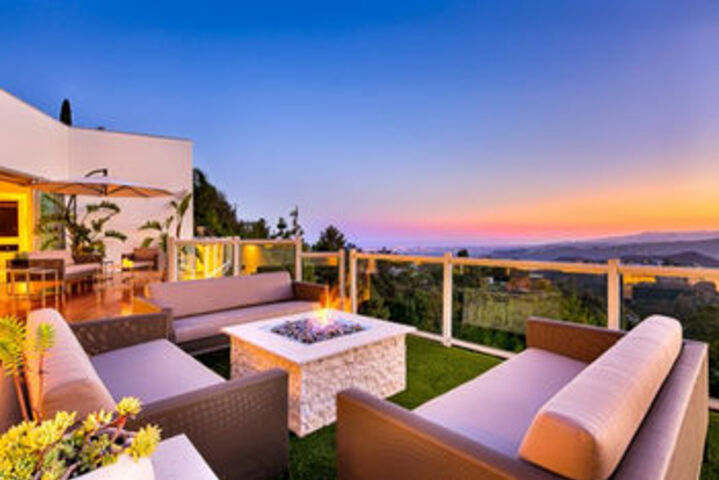 1011 - Beverly Hills Modern Summit in Los Angeles, CA