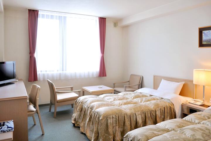 Room 10 of 49