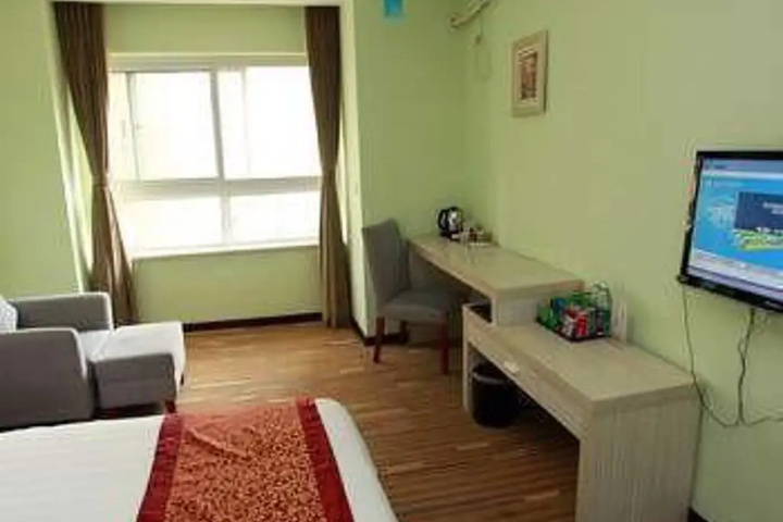 Room 3 of 13