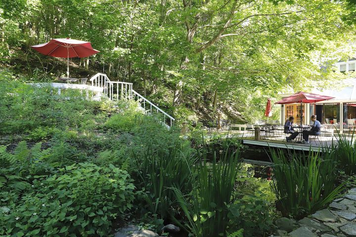 Sundeck 61 of 72