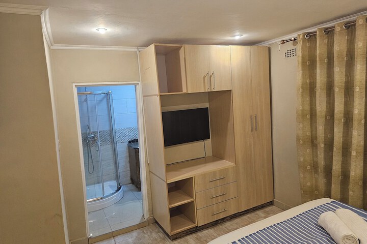 Room 2 of 12