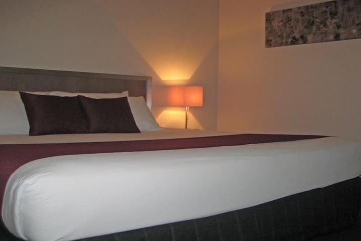 Room 3 of 26