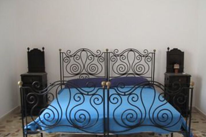 Room 12 of 22