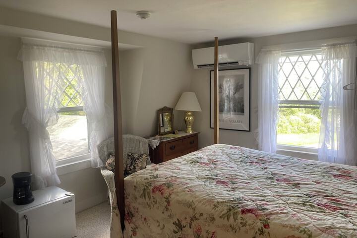 Room 54 of 205