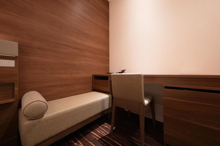 Room 12 of 78