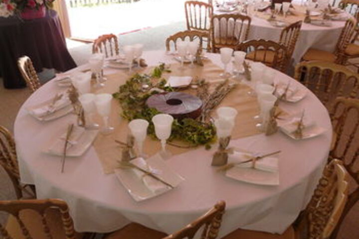 Dining 7 of 33