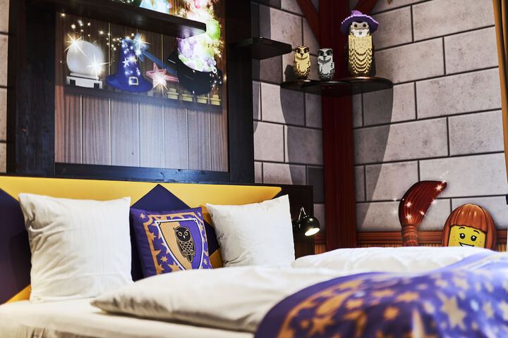 Room 12 of 54