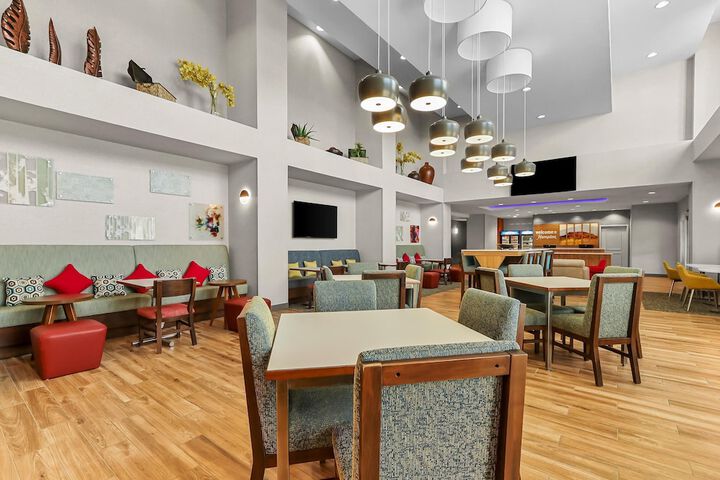 Guest Lobby