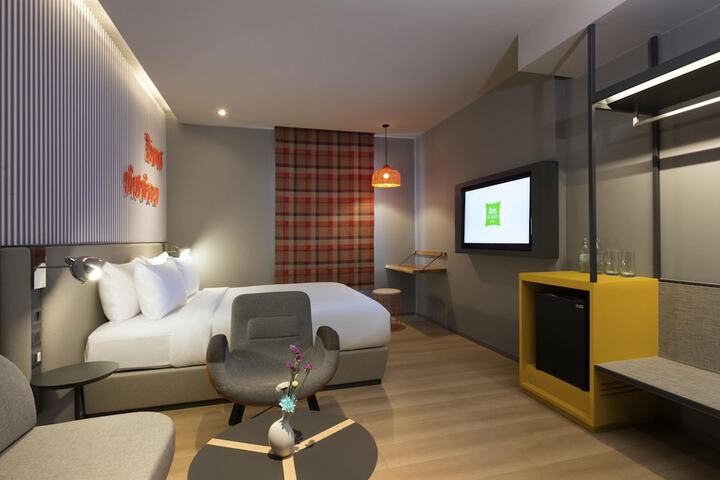 Room 10 of 54