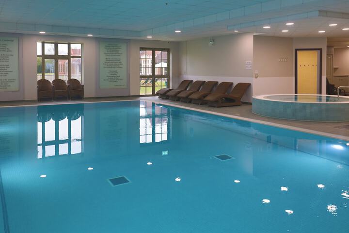 Pools & Facilities