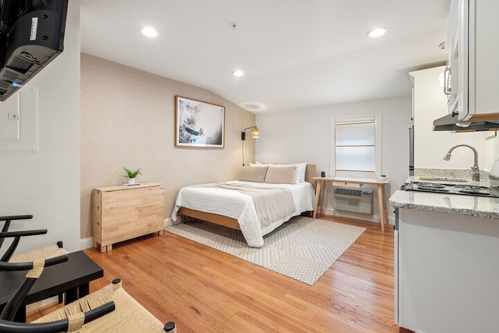 Room 8 of 63