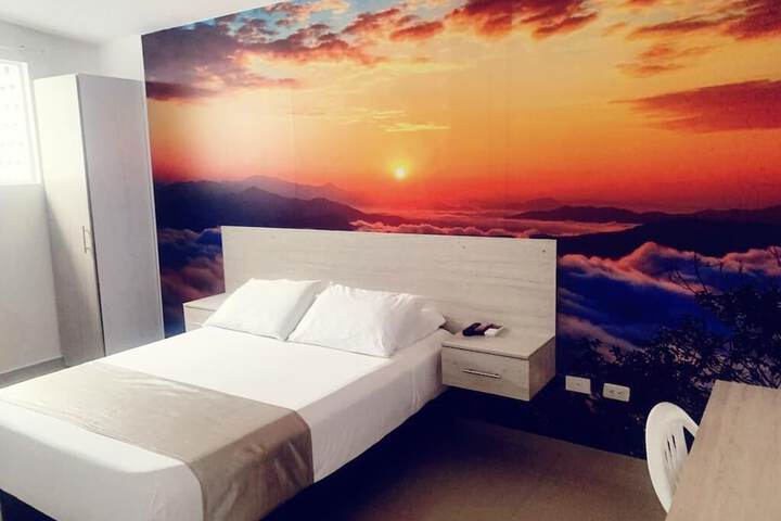 Room 4 of 16