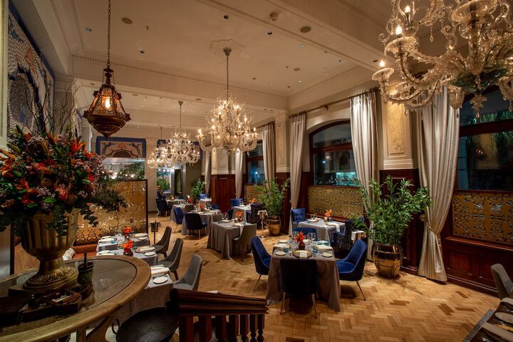 Dining 102 of 160