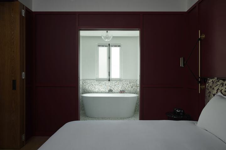 Room 16 of 55