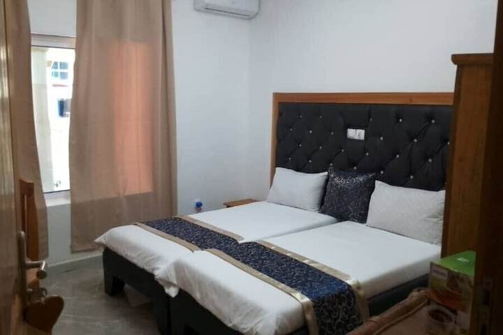 Room 6 of 20