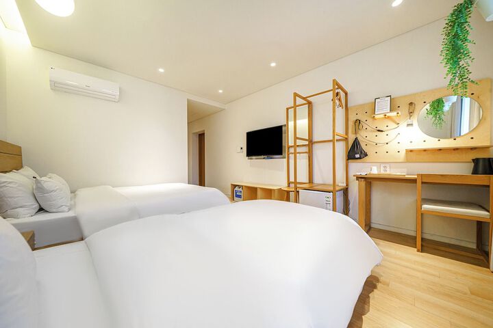 Room 41 of 88