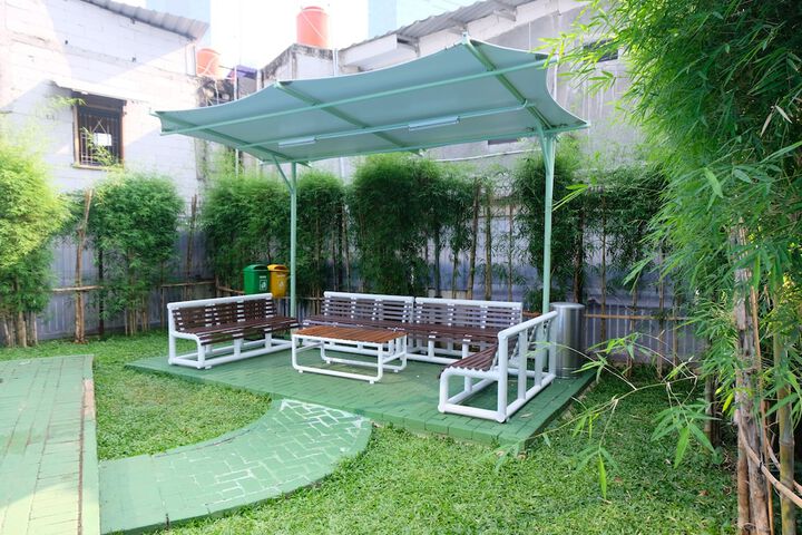 Tennis court
