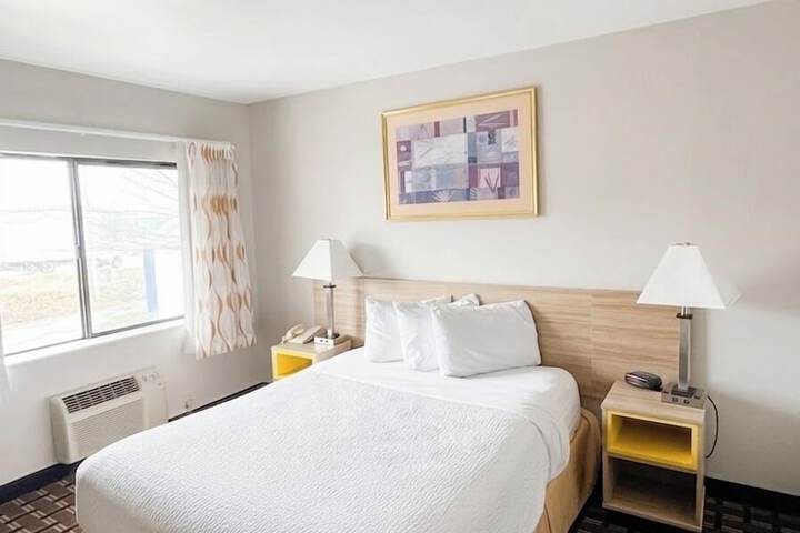 Room 40 of 95