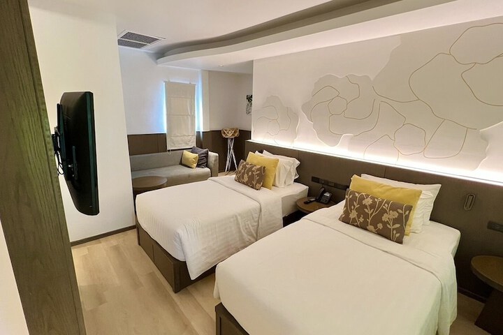 Room 18 of 95