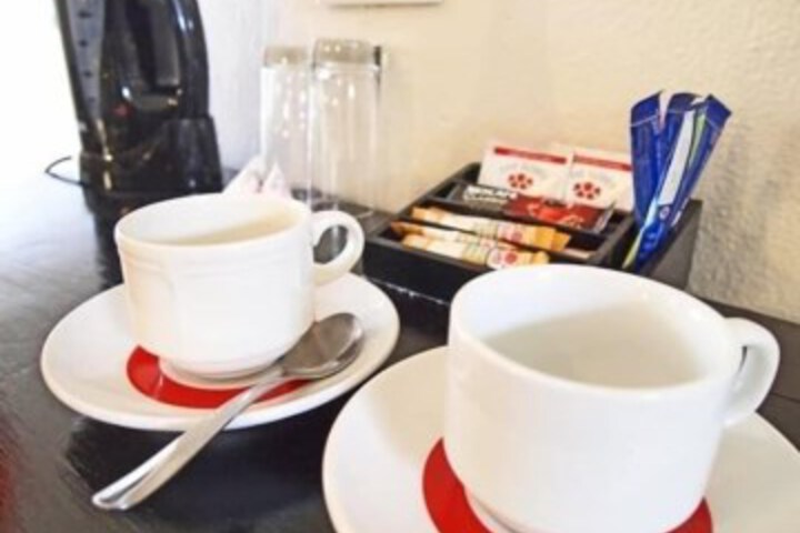 Breakfast/Coffee Service 15 of 30